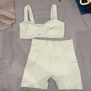 SET ACTIVE Sculptflex Contour Bra & Bike Shorts in Cashmere